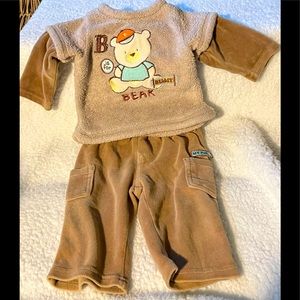 Baby Grand Two-piece 6-9 Month Long-sleeve Teddy Bear Outfit